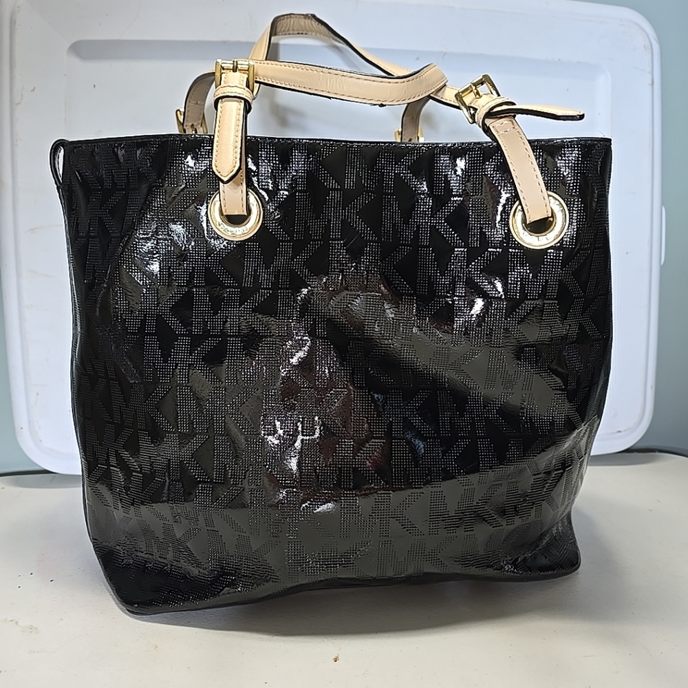 Michael Kors Jet Set Logo Tote Black Shiny Patent Leather Shoulder Bag Purse